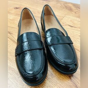 Naturlizers Milo loafers